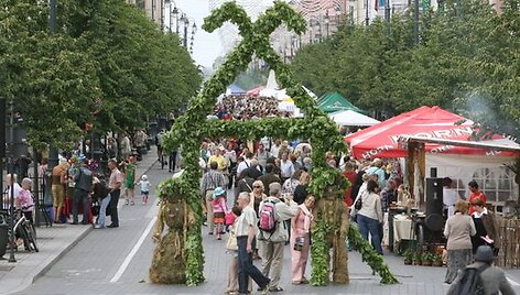 Jau trečius metus Vilniuje &scaron;urmuliuoja Žolynų turgus.