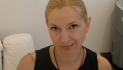 Originaliosios kalėdinės Kauno eglės puo&scaron;ėja J.&Scaron;midtienė Vilniaus knygų mugėje labiau dairosi ne grožinės, bet profesinės literatūros.