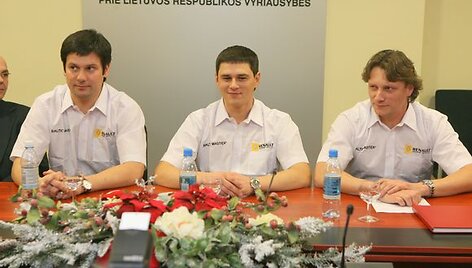 Lietuvių &bdquo;desantą&ldquo; Dubajuje sudarys (i&scaron; kairės) &ndash; K.&Scaron;ik&scaron;nelis, N.Bystriakovas ir V.Milius.