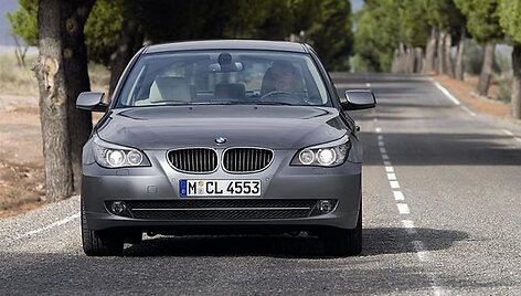 Populiariausia serija Lietuvoje BMW 5