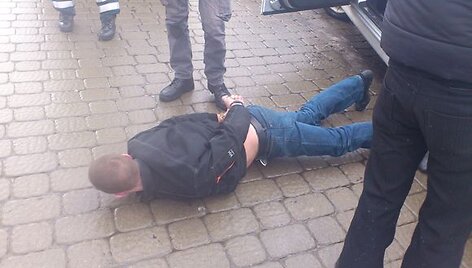 Įtariamasis veidrodėlių vagis