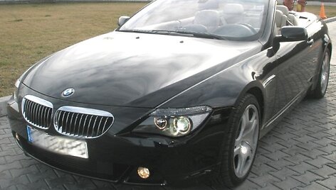 Ilgapir&scaron;čiai nugvelbė pana&scaron;ų į &scaron;į BMW kupė automobilį.