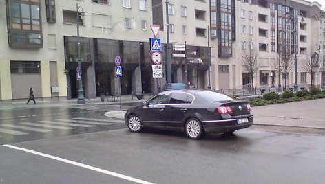 Žemės ūkio ministerijos tarnybinio automobilio vairuotojas pažeidė taisykles 