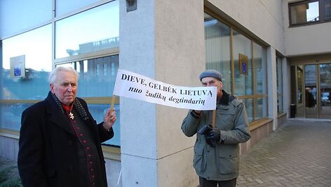 Protestas prie Seimo