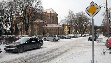 M.Glinskis Liepyno gatve atskriejo i&scaron; čia. 
