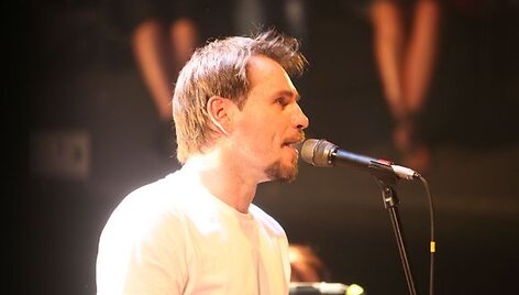 Marijonas Mikutavičius draugus ir gerbėjus pakvietė į gyvo garso koncertą.