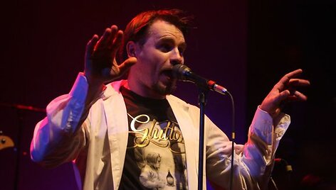 Marijonas Mikutavičius draugus ir gerbėjus pakvietė į gyvo garso koncertą.