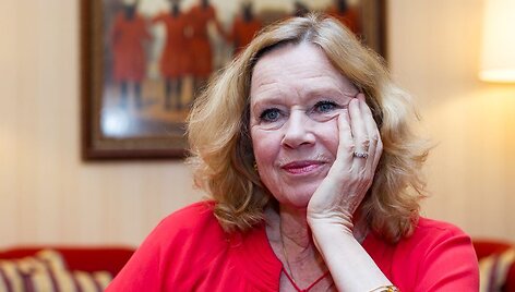 Liv Ullmann