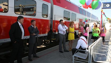 Garsūs televizijos veidai žiūrovams žada linksmą sezoną.