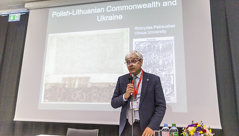 Prof. habil. dr. Gintaras Valušis