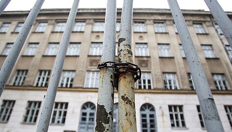 Apleistos mokyklos pastato remontui reikia apie 12 mln. Lt 