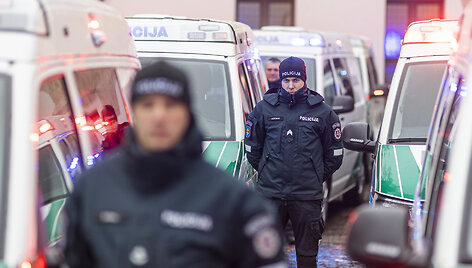 Policijos pareigūnams perduoti nauji  tarnybiniai automobiliai