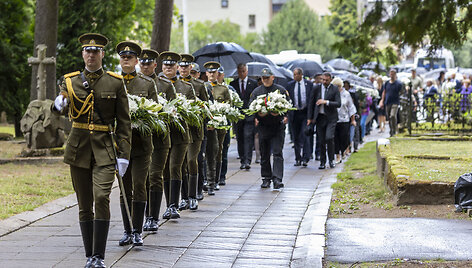 Medininkų žudynių pagerbimo ceremonija Antakalnio kapinėse