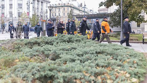 Pareigūnai protestavo prie LR Vyriausybės