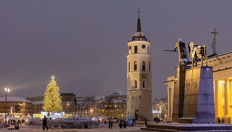 Vilniuje jau šurmuliuoja Kalėdų miestelis