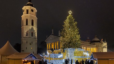 Vilniuje jau šurmuliuoja Kalėdų miestelis