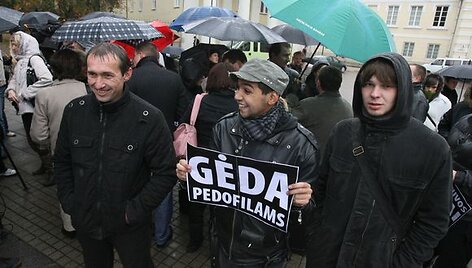 Penktadienio vidurdienį prie&scaron;ais prezidentūrą surengta dar viena Drąsiaus Kedžio palaikymo akcija.