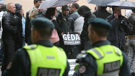 Penktadienio vidurdienį prie&scaron;ais prezidentūrą surengta dar viena Drąsiaus Kedžio palaikymo akcija.