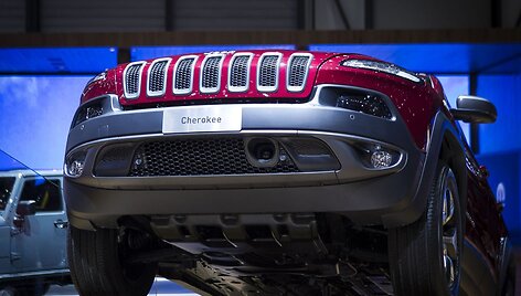 &bdquo;Jeep Grand Cherokee Compass&ldquo; - naujas džipas Ženevoje