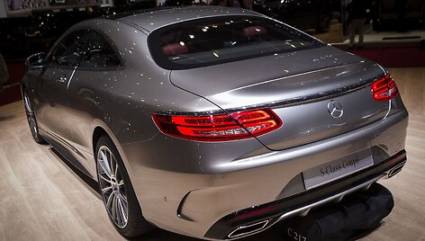Serijinio S klasės &bdquo;Mercedes-Benz&ldquo; kupė debiutas Ženevoje