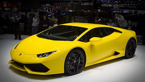 Superautomobiliai Ženevos automobilių parodoje