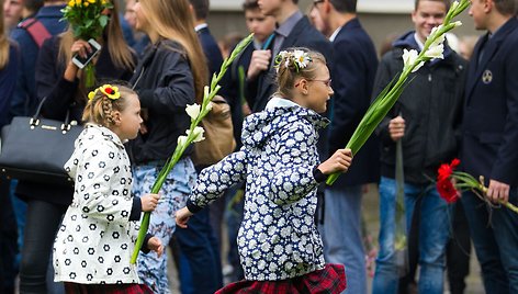 Rugsėjo 1-oji: prasideda nauji mokslo metai.