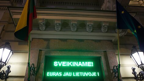 Lietuvoje pirmos valandos po euro įvedimo
