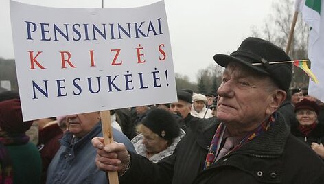 Gruodžio 10 d. prie Vilniaus Sporto rūmų įvyko protesto mitingas. Mitingą organizavo Lietuvos pagyvenusių žmonių asociacija, prie jo prisidėjo ir Pensininkų partija.