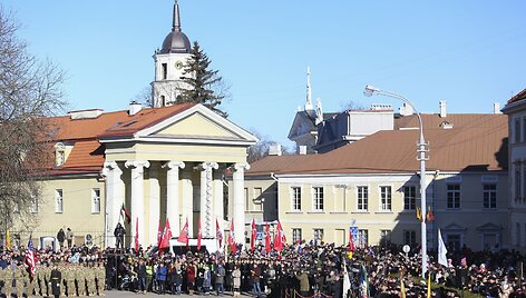 Trijų Baltijos valstybių vėliavų pakėlimo ceremonija.