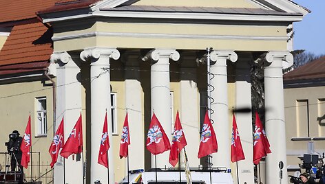 Trijų Baltijos valstybių vėliavų pakėlimo ceremonija.