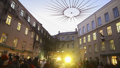 Užgavėnių &scaron;ventė Vilniaus mokytojų namų kiemelyje