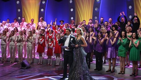 Renginio vedėjai Vytautas &Scaron;apranauskas ir Jurgita Jurkutė 
