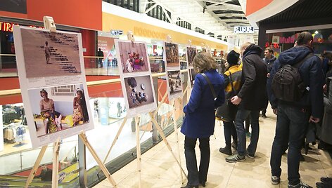Vilniuje atidaryta fotokonkurso &bdquo;Pasaulis tavo akimis&ldquo; dalyvių nuotraukų paroda
