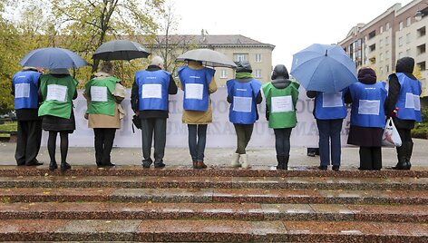 Lietuvos profesinių sąjungų konfederacijos piketas prie&scaron; skubotą socialinio modelio projekto priėmimą