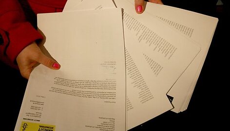 Akcijos organizatoriai prezidentūros kanceliarijoje įteikė 14,5 tūkst. para&scaron;ų.