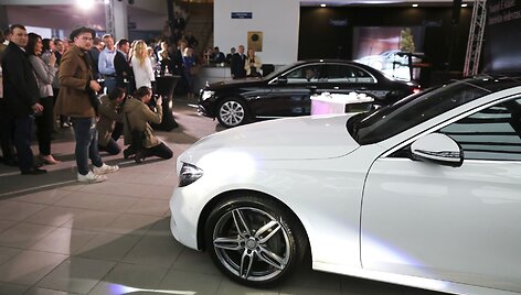 E klasės &bdquo;Mercedes-Benz&ldquo; pristatymo akimirka