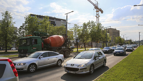 Konstitucijos prospektas virs skruzdėlynu: automobilius teks pamiršti