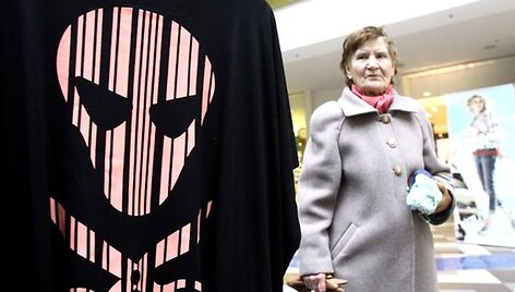 Per &bdquo;Mados inventorizaciją&ldquo; dizaineriai pirkėjams i&scaron; arti pristatė savo darbus. 