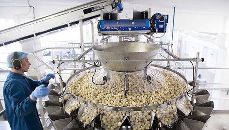 Kooperatyvas &bdquo;Grybai LT&ldquo; ketvirtadienį &Scaron;irvintose atidarė robotizuotą maisto gamyklą