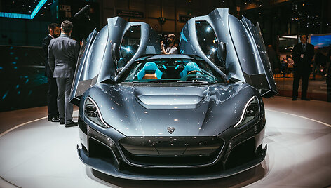 Kroatatijos &bdquo;Rimac&ldquo; pristatė daugiau nei 1800 AG turintį hiperautomobil