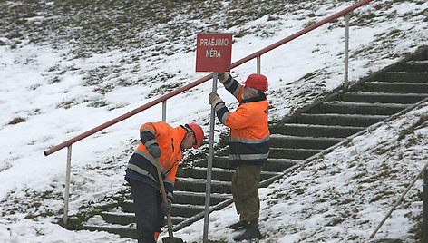 Pasak „Kauno tiltų“ vadovo, tilto remonto darbai turėtų būti baigti iki gegužės 30 dienos. (2009-01-26)