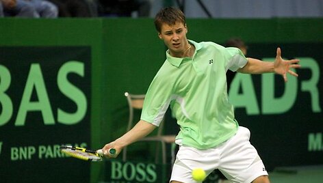 Ričardas Berankis pirmame mače 6:1, 6:3, 6:1 įveikė George'ą Khrikadze