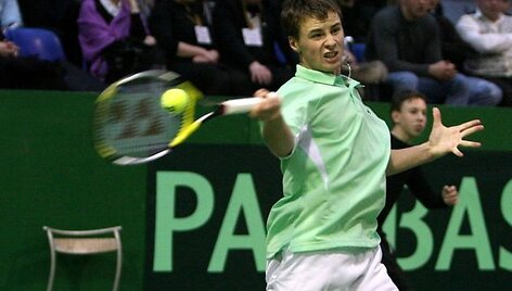 Ričardas Berankis pirmame mače 6:1, 6:3, 6:1 įveikė George'ą Khrikadze