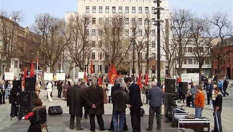 „Frontininkai“ grasina stabdyti Kauno savivaldybės darbą.