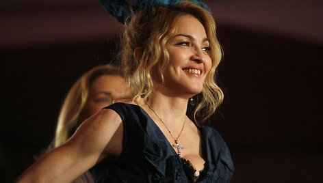 Madonna su „Louis Vuitton“ drabužiais