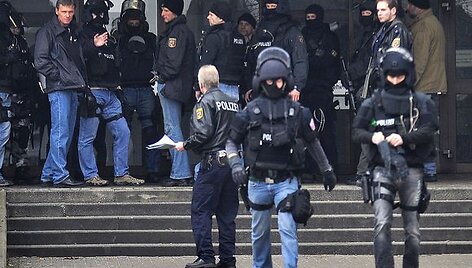 Policija prie mokyklos, kur įvyko kruvinas i&scaron;puolis
