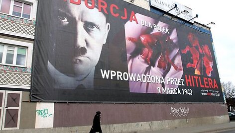 Plakatas su Hitlerio atvaizdu