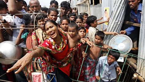 Banglade&scaron;e sugriuvo namas