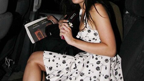 Daisy Lowe