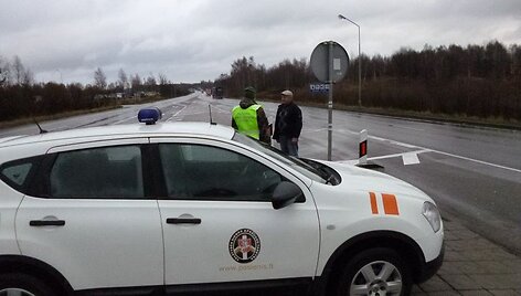 Asociatyvi iliustracija: pasieniečių patikra